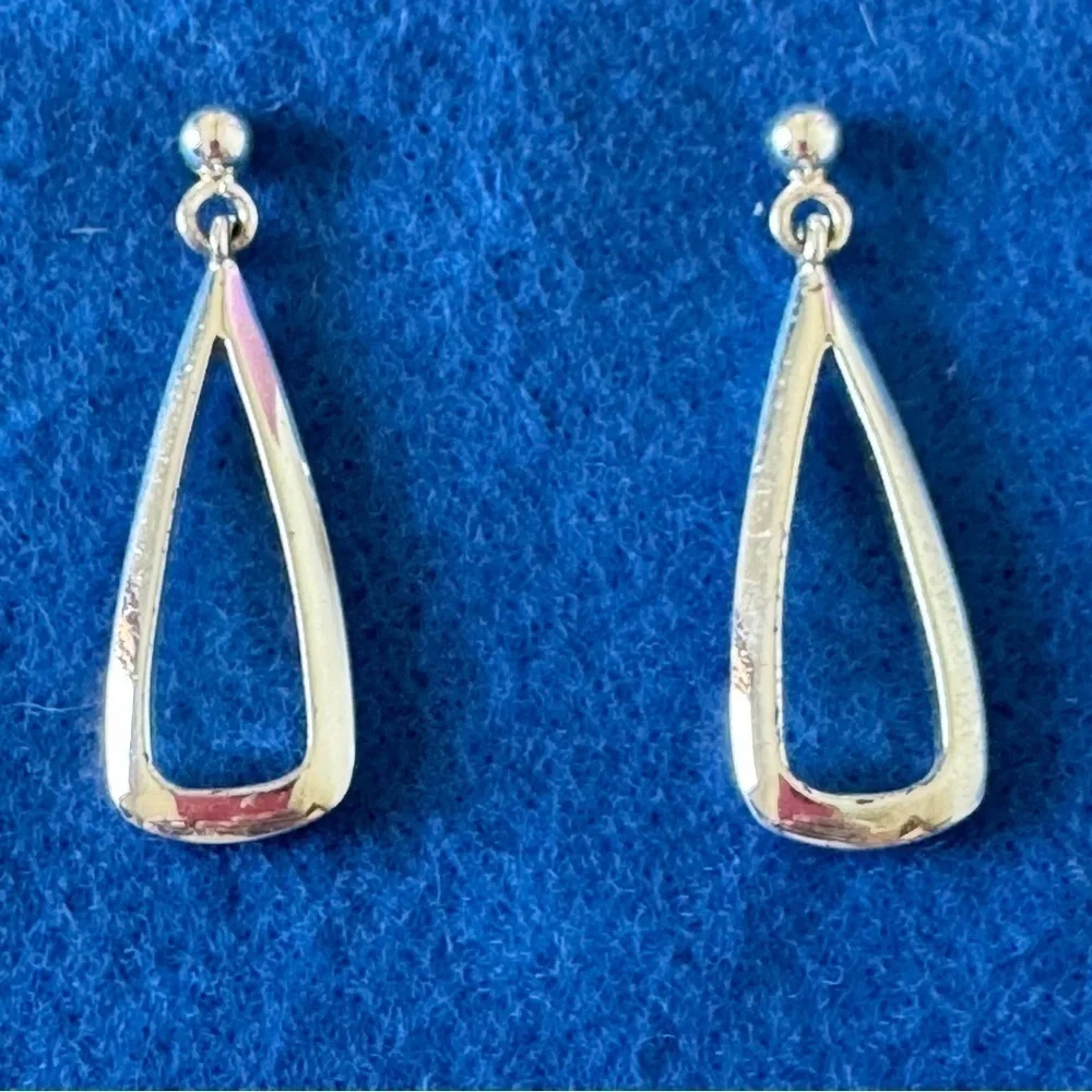 Macy’s Silver Oblong Hoop Drop Minimalist Earrings